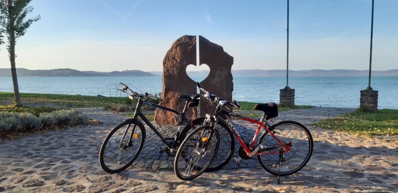 Villa Bori Siófok Esterno foto