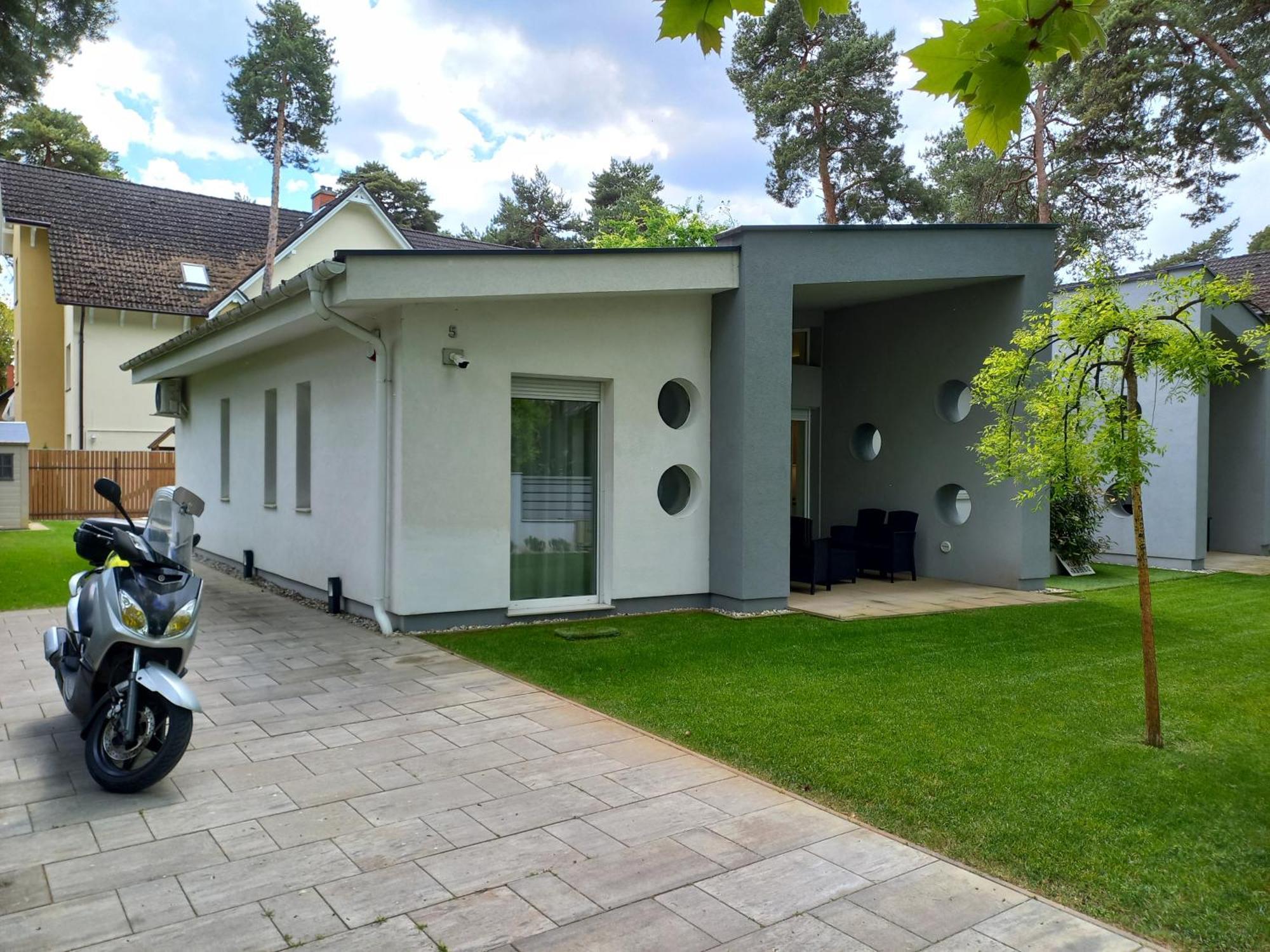 Villa Bori Siófok Esterno foto